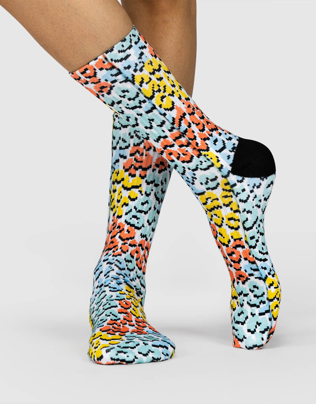 pixel-leopard-socks